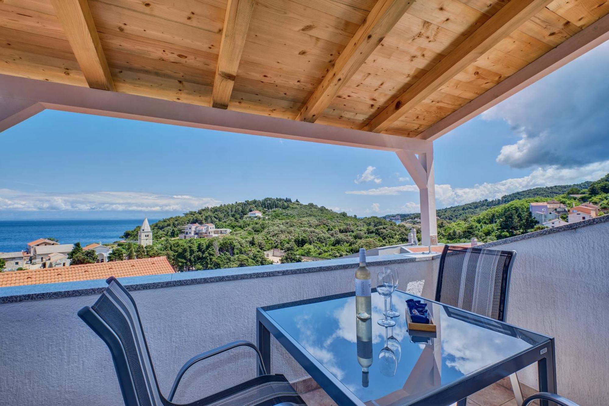 Apartments Suzana Mali Lošinj Eksteriør bilde