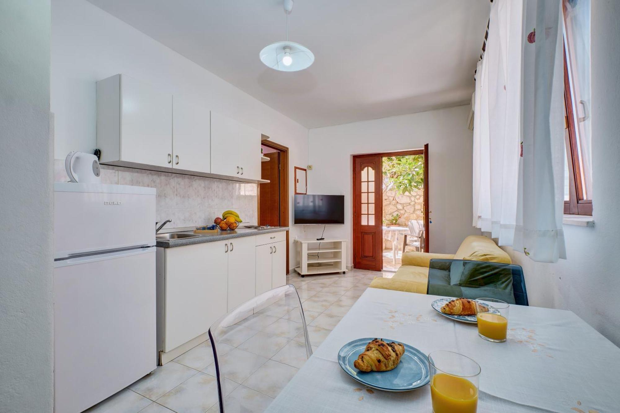 Apartments Suzana Mali Lošinj Eksteriør bilde